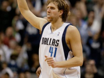 Hornets po dvojnásobnom predĺžení vyhrali vo Phoenixe