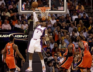 Fotogaléria k nočným stretnutiam NBA z 13. marca