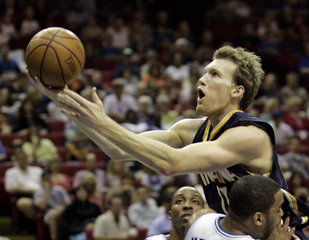 Fotogaléria k nočným stretnutiam NBA z 15. marca