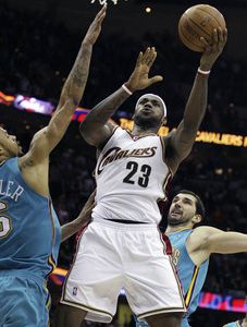 Hornets si poradili aj s Clevelandom, vyhrali o jediný bod