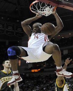 Fotogaléria k nočným stretnutiam NBA z 9. apríla