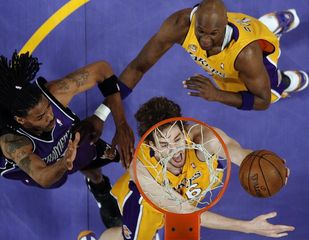 Lakers po triumfe nad Sacramentom víťazmi konferencie