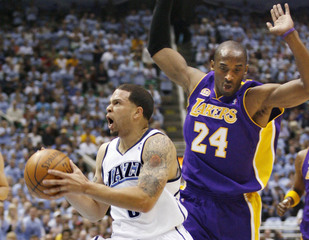 Utah znížil stav série proti Los Angeles Lakers