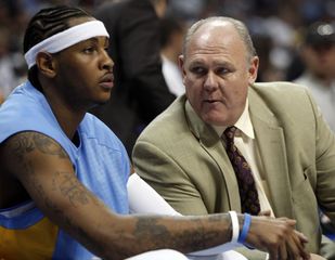Denver suspendoval Anthonyho na dva zápasy, dostal pokutu 1000 dolárov