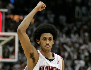 Josh Childress z Atlanty na lane Olympiakosu