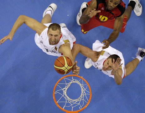 Stobodová americká exhibícia na OH a čínsky sparing