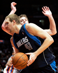 Nowitzki a Howard zastavili sériu prehier Dallasu