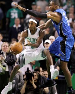 Lakers a Celtics opäť víťazne