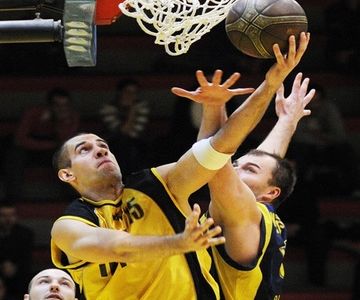 Handlová podľahla Kapfenbergu, Inter nestačil na Opavu, Pezinok vyhral