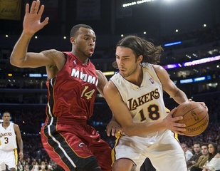 Lakers zdolali Miami, Boston sa prebudil