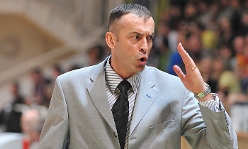 Prezident Astrumu zobral zodpovednosť za nečakanú výmenu