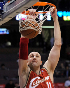 Fotogaléria k nočným stretnutiam NBA z 22. marca