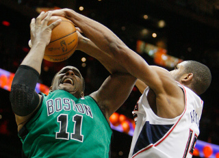 Atlanta vyhrala aj štvrtý súboj v sezóne s Bostonom