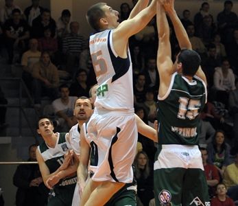 Do play-off Inter, do baráže Levice
