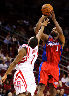 Clippers ukončili jedenásťzápasovú sériu prehier vonku