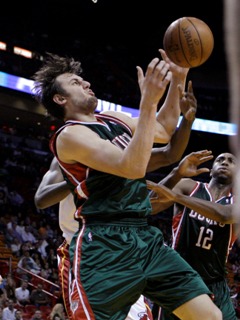 Bogut po operácii, o 6 týždňov začne rehabilitovať