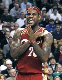 LeBronovi Jamesovi sa nepáči nútenie k účasti na MS