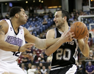 Do play-off už aj Miami a Milwaukee