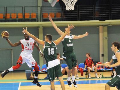 Fotogaléria zo zápasu Komárno – Pezinok