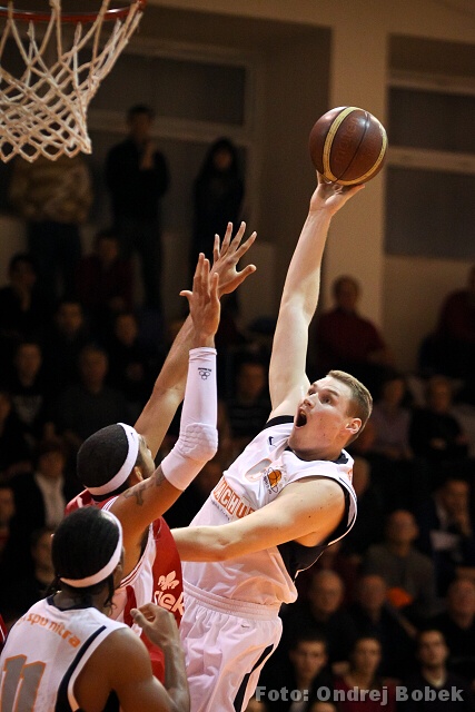 Tomek hráčom mesiaca november