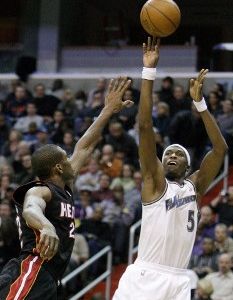 Medzi nominovanými trojkármi aj James Jones