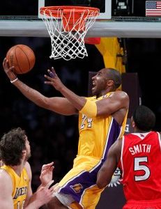 Lakers prerušili trojzápasovú sériu prehier