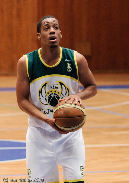 Do Prievidze sa vracia Christopher Jones