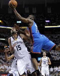 Proti Dallasu Oklahoma City, Chicago zdolalo Miami