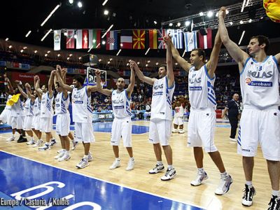 V Korinte zrážka fanúšikov Panathinaikosu a Olympiakosu