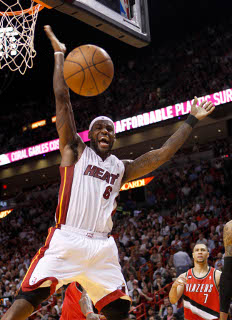 Jamesa neprajníci netrápia, Cleveland fandil Dallasu