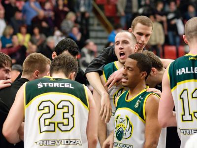 So šancou na play-off ešte Prievidza, B. Bystrica a Svit
