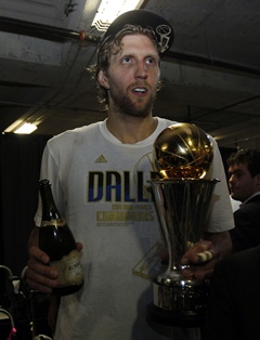 Dallas vyhral titul, MVP pre Nowitzkého