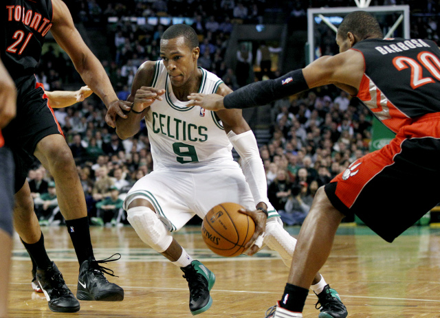 Najslabší zdolal najlepšieho, Boston preťal zlú sériu