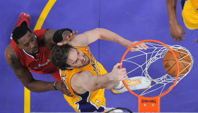 Lakers vrátili Clippers prehru z prvého derby