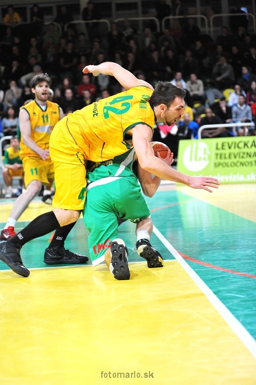 Levice zdolali Handlovú o štyri body