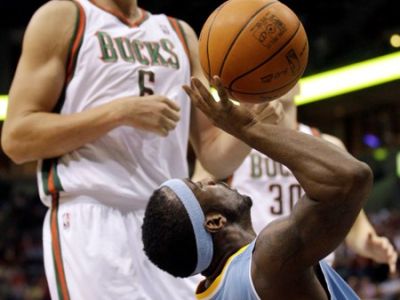 Bogut do Golden State, Ellis v Milwaukee