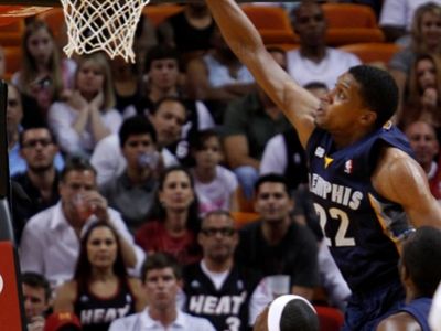 Výmena stráží na Západe, koniec domácej série Miami