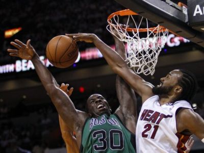 Miami prežilo 44-bodové vystúpenie Rajona Ronda