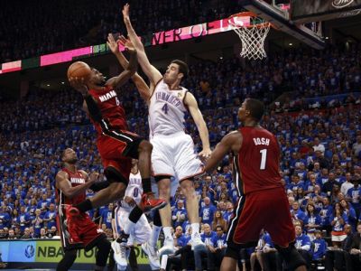 Miami vďaka výbornému úvodu vyrovnalo stav finále