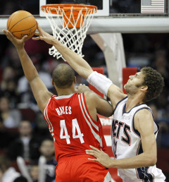 Lopez zostáva v Brooklyne, Howard nepríde