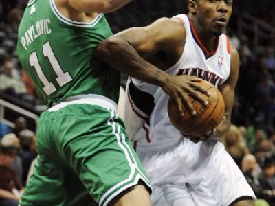 Trejdy troch tímov zaviali Pavloviča do Portlandu