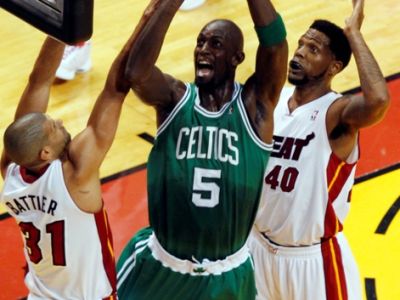 Garnett definitívne zostáva v Bostone
