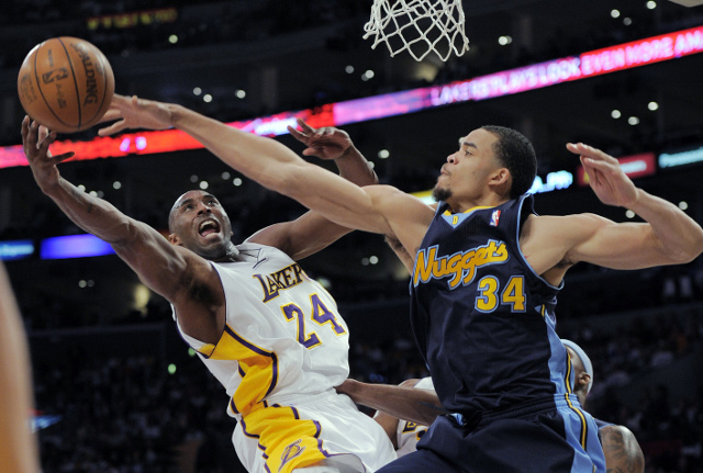 McGee podpísal novú zmluvu s Denverom, rozplakal matku