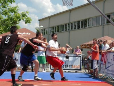Slováci zatiaľ s jednou výhrou a tromi prehrami