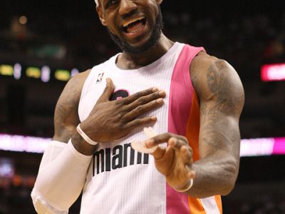 Motor New Yorku sa zasekol, James začaroval Cleveland