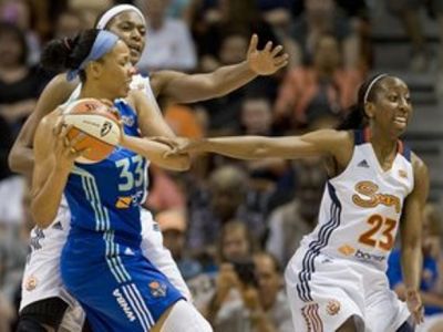K deväťnásobnému majstrovi prichádza dvojnásobná víťazka WNBA