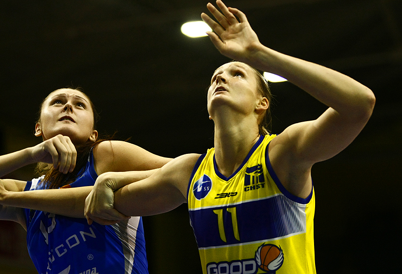 Videá zo zápasu extraligy žien Good Angels – Ostrava