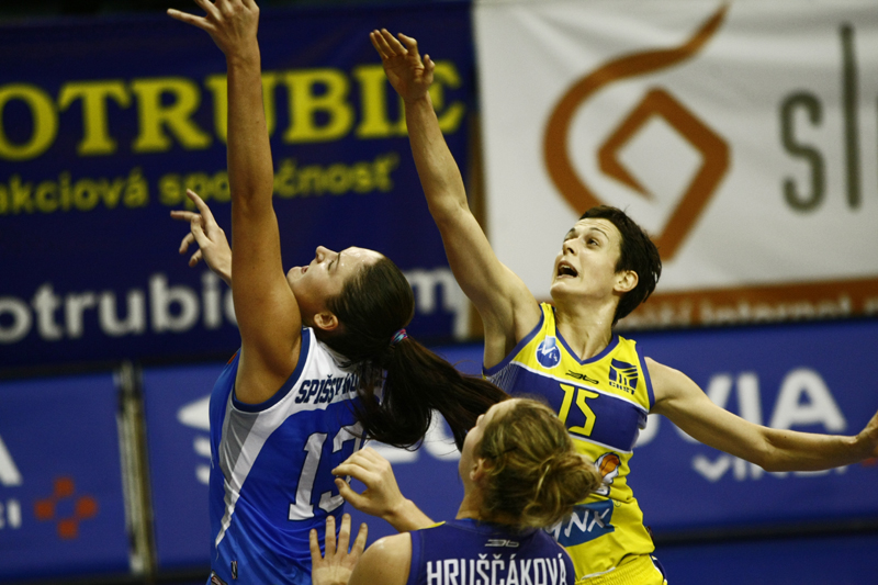 Videá zo zápasu extraligy žien Good Angels – Spišská Nová Ves