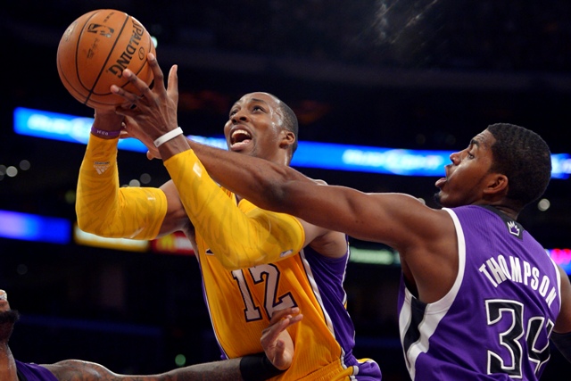 Howard v debute za Lakers predviedol plusy aj mínusy
