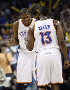 Prehry Lakers aj Knicks, v Indianapolise padli rekordy